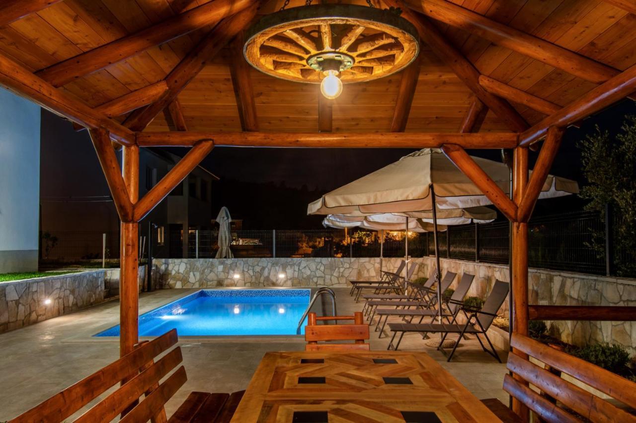 Luxury Apartments Alkar With Swimming Pool Ражань Экстерьер фото